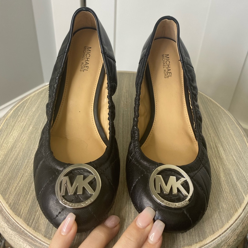 Micheal Kors ballet flats